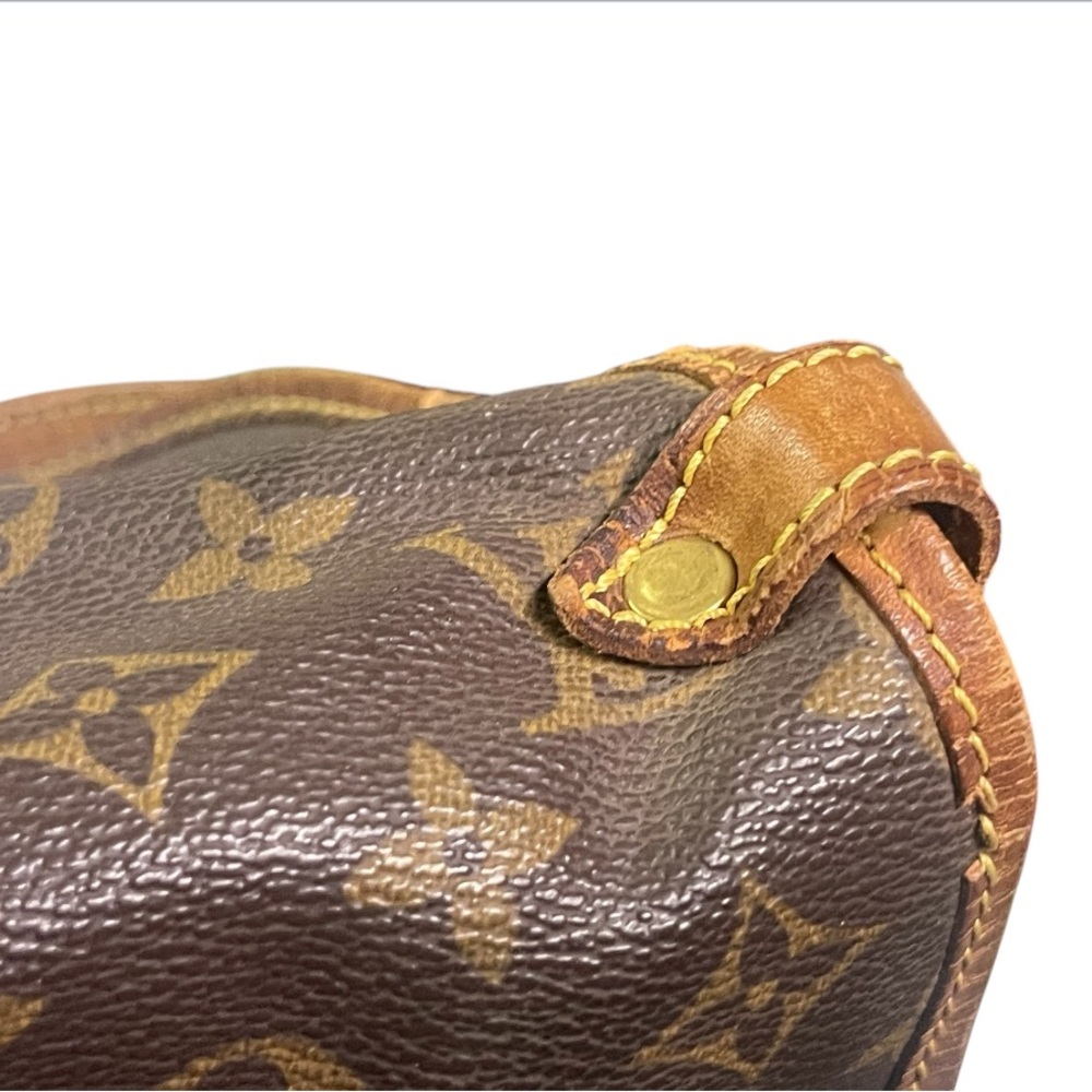 Louis Vuitton Brown Monogram Crossbody Bag - Picture 3 of 9